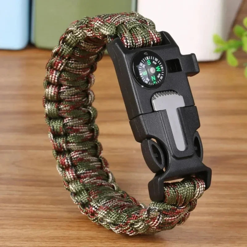 Paracord Outdoor Survival Bracelet